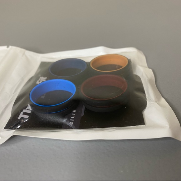 ThunderFit Born Victorious Men’s Silicone Rings Size 14 Wedding Bands - Picture 4 of 6